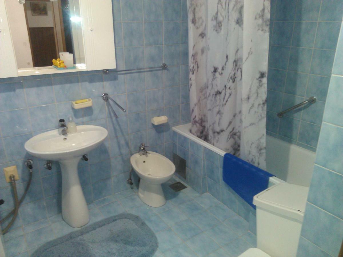 Apartment Viki *